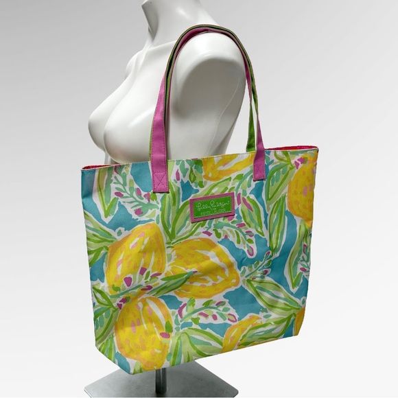 Lilly Pulitzer Handbags - Lilly Pulitzer for Estée Lauder Tote Bag Pink Blue Lemon Print